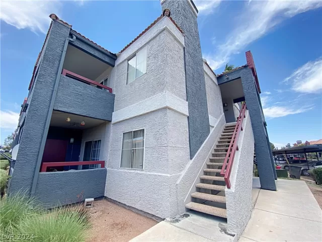 MLS: 2599324 Condo For Sale