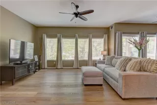 Photo #5: 2599336 Listing 