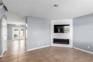 Photo #2: 2599360 Listing 