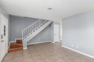 Photo #3: 2599360 Listing 