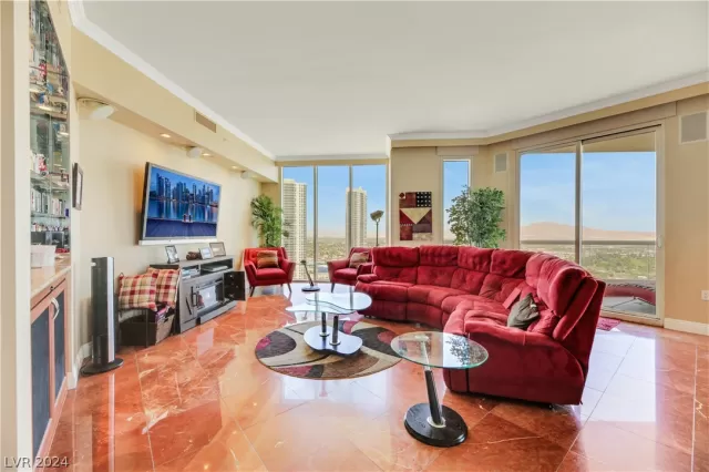 MLS: 2599382 Condo For Sale