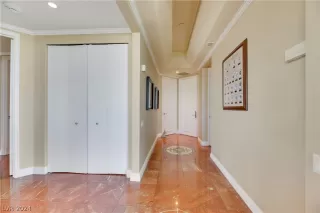 Photo #1: 2599382 Listing 