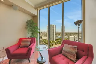 Photo #4: 2599382 Listing 