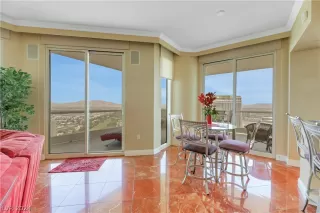 Photo #6: 2599382 Listing 