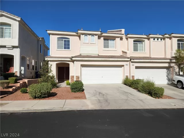 MLS: 2599414 Condo For Sale