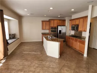 Photo #3: 2599414 Listing 