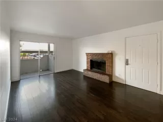 Photo #3: 2599441 Listing 