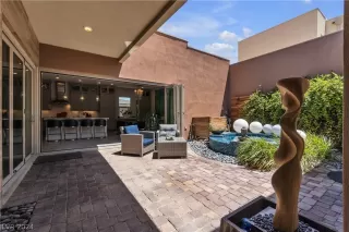 Photo #1: 2599549 Listing 
