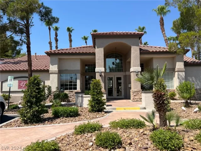 MLS: 2599557 Condo For Sale