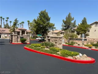 Photo #4: 2599557 Listing 