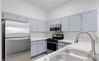 Photo #4: 2599558 Listing 