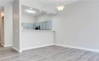 Photo #5: 2599558 Listing 