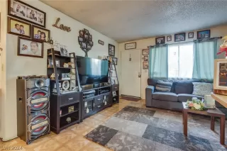 Photo #5: 2599562 Listing