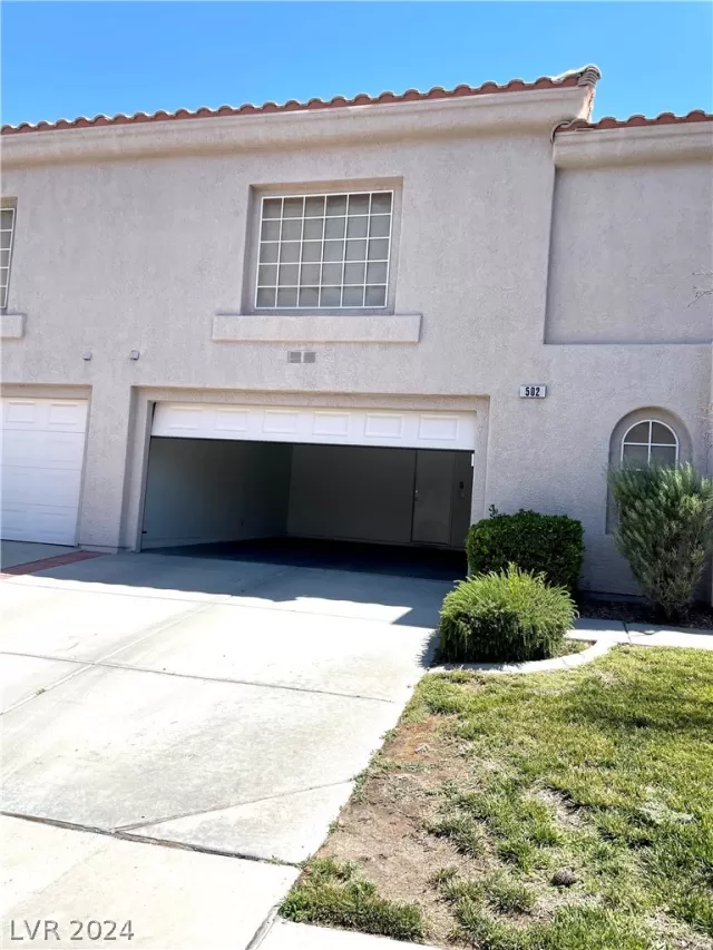 MLS: 2599572 Condo For Sale