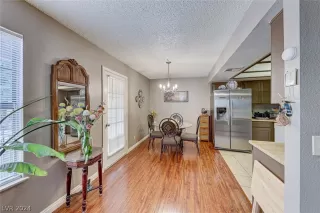Photo #2: 2599608 Listing 