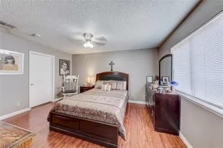 Photo #4: 2599608 Listing 