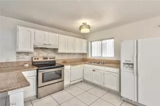 Photo #5: 2599616 Listing 