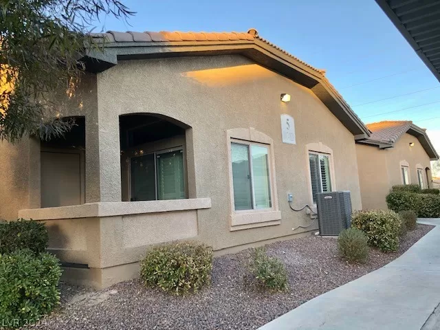 MLS: 2599619 Condo For Sale