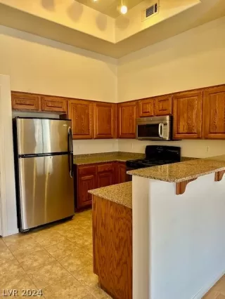 Photo #5: 2599619 Listing 