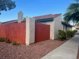 Photo #2: 2599625 Listing