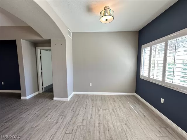 MLS: 2599630 Condo For Sale