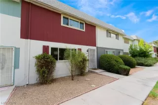 Photo #2: 2599632 Listing