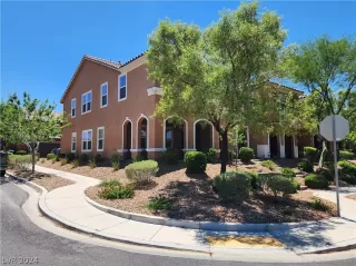 Photo #1: 2599648 Listing 