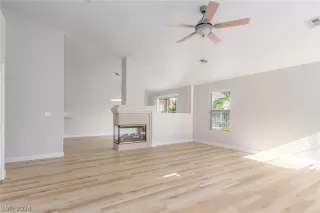 Photo #4: 2599686 Listing 