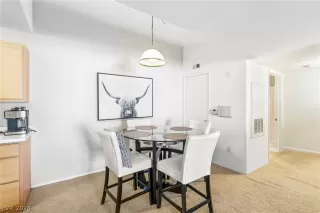 Photo #4: 2599693 Listing 