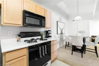 Photo #5: 2599693 Listing 