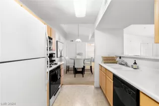 Photo #6: 2599693 Listing 