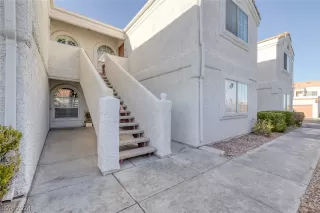 Photo #1: 2599695 Listing