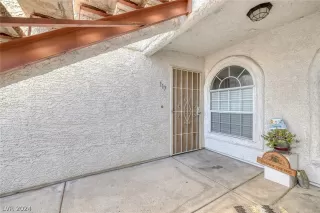 Photo #2: 2599695 Listing