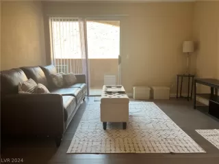 Photo #3: 2599696 Listing 