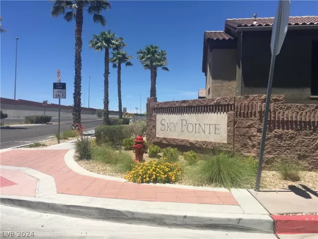 MLS: 2599733 Condo For Sale