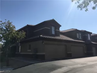 Photo #4: 2599733 Listing 