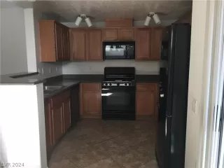 Photo #6: 2599733 Listing 