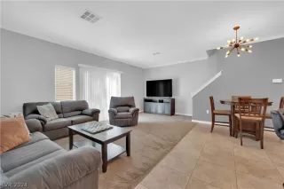 Photo #3: 2599754 Listing 