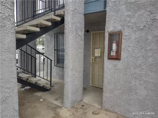 Photo #1: 2599758 Listing 