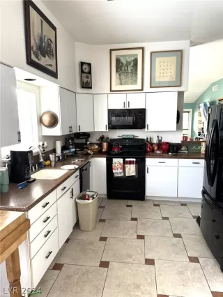 Photo #3: 2599765 Listing 