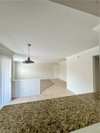 Photo #3: 2599788 Listing 