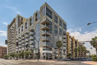 Photo #2: 2599791 Listing 