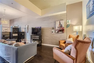 Photo #4: 2599791 Listing 