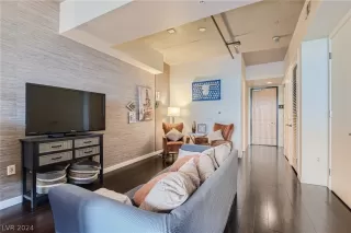 Photo #5: 2599791 Listing 