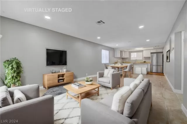 MLS: 2599859 Condo For Sale