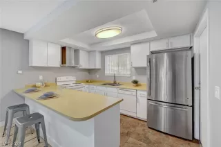 Photo #1: 2599859 Listing 