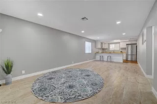 Photo #5: 2599859 Listing 