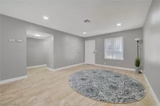 Photo #6: 2599859 Listing 