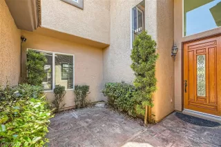 Photo #3: 2599905 Listing