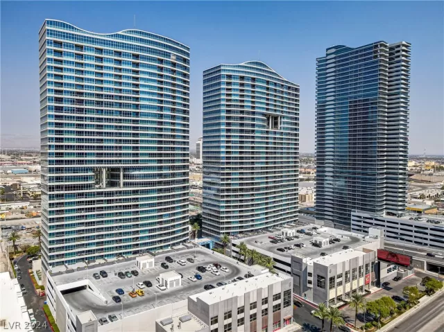 MLS: 2599911 Condo For Sale